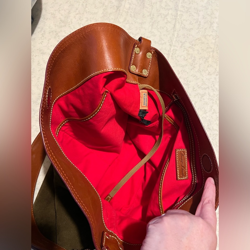 RARE·DISCONTINUED Dooney & Bourke Suede XL Courtney Sac - Olive. EUC - Picture 6 of 12